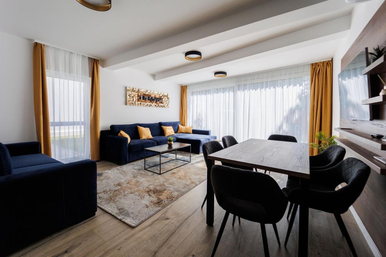 Bauhaus Gold Apartment *