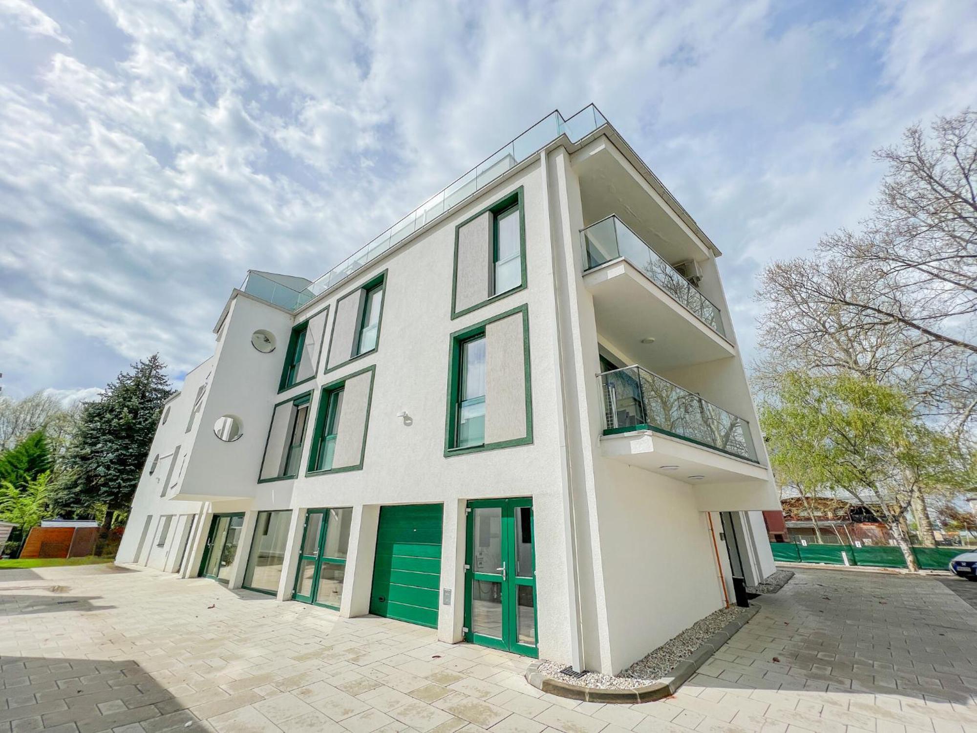Bauhaus Gold Apartment Siofok